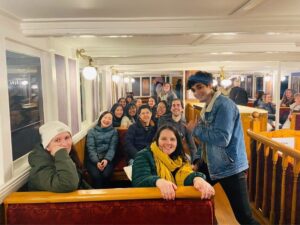 fukaさんがディナーする様子